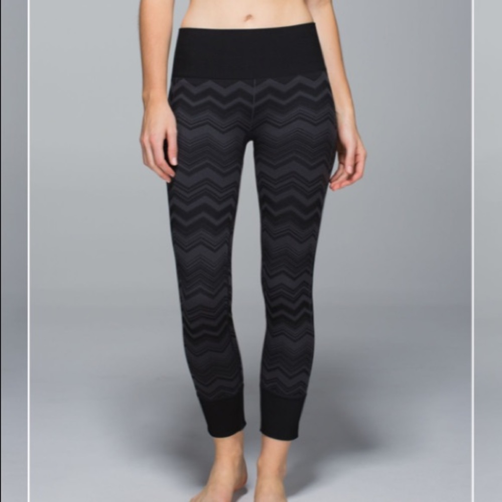 Lululemon Ebb To Street Chevron Pants